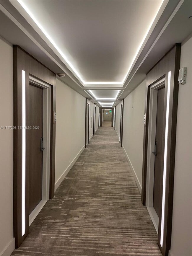 Building Photo - 2301 Collins Ave