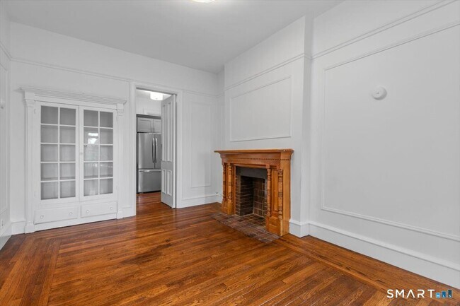 Building Photo - 284 Orange St