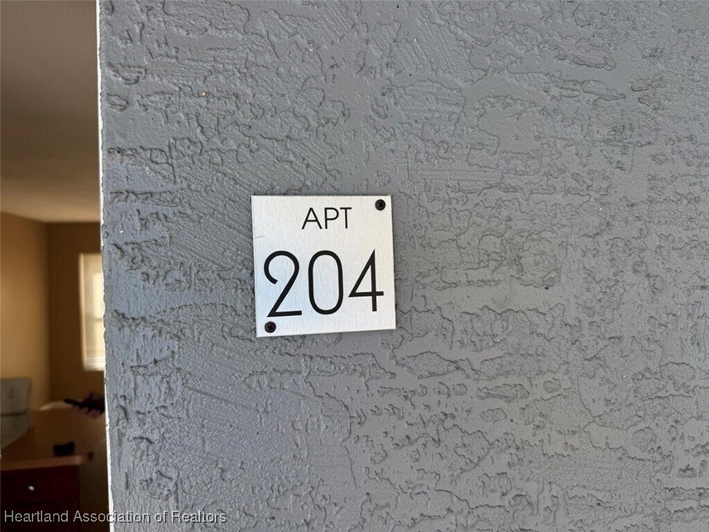 Foto principal - 249 S Commerce Ave