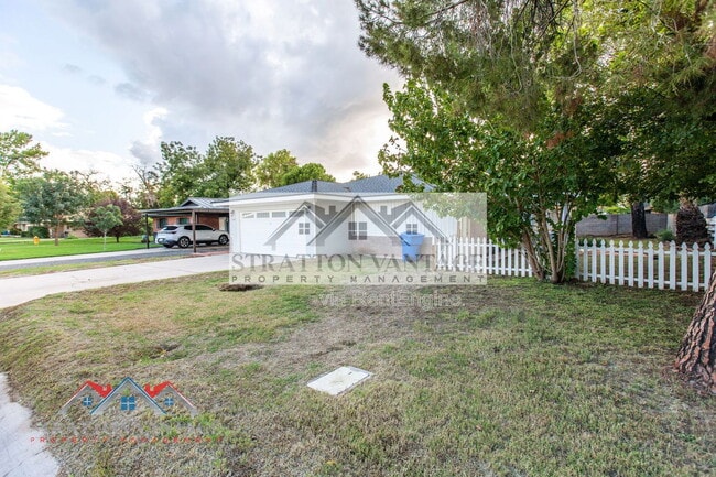 Photo - 5142 N 18th Pl House