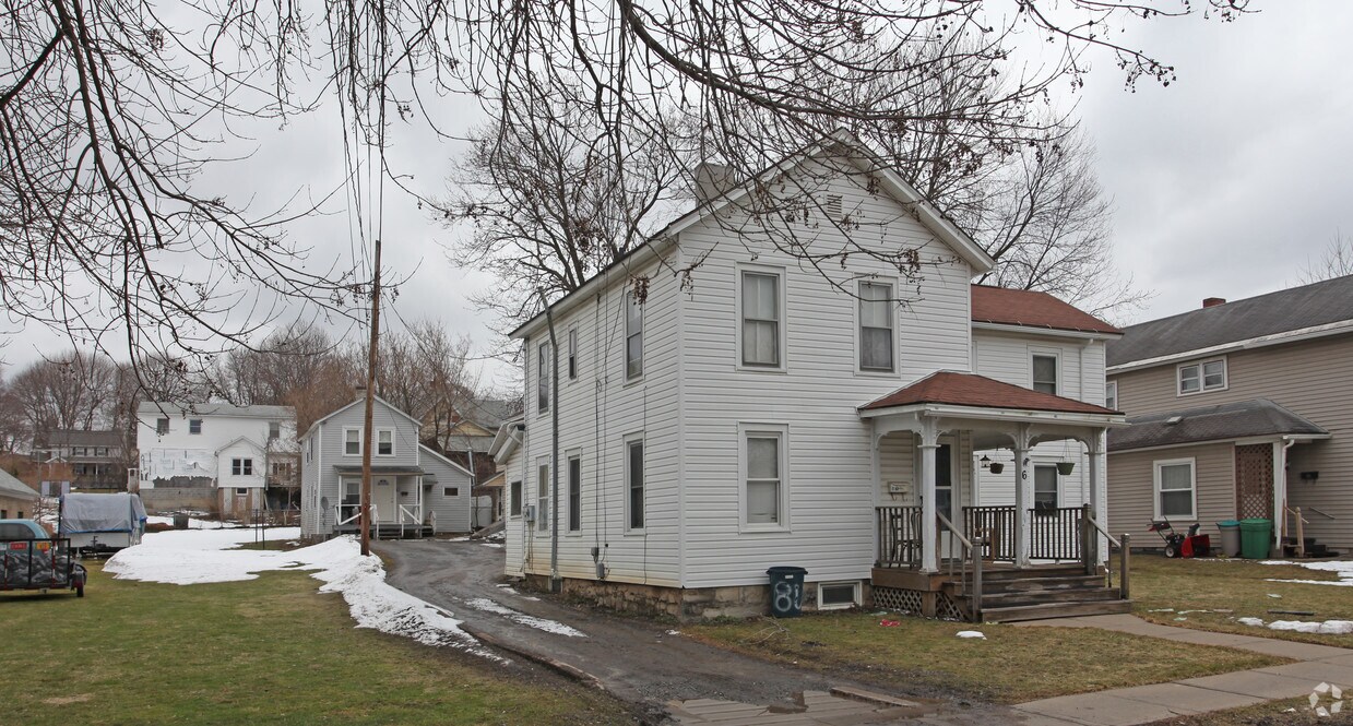 Primary Photo - 6-10 Paul St