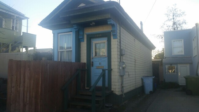 Foto del edificio - 2144 Bonar St