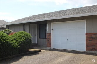 Building Photo - 3012 NE 78th Ave