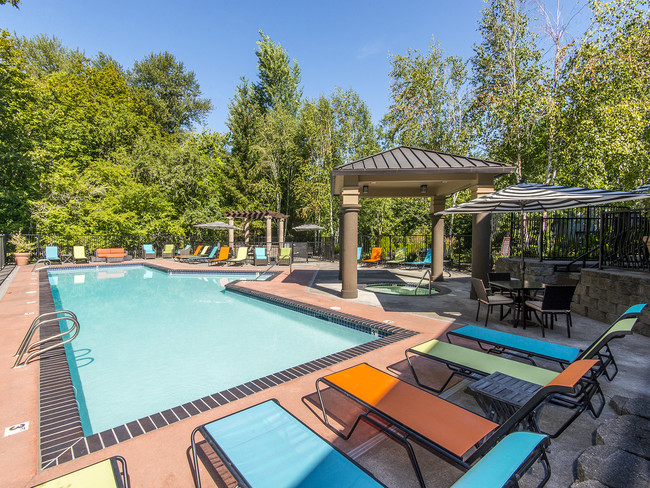 Pool, Hot Tub and BBQ Area - Red Tail Canyon