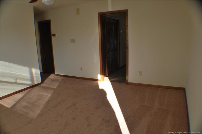 Building Photo - 5946 Notblake Ave