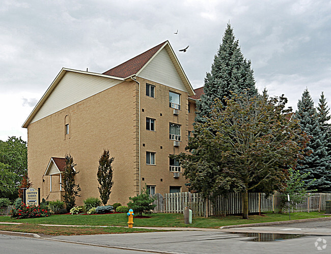 Building Photo - Lakeview Gardens