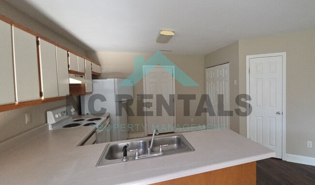 Foto del edificio - 3206 Spring St