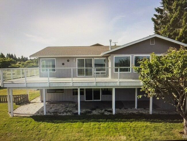 Building Photo - 5448 Marian Dr NE
