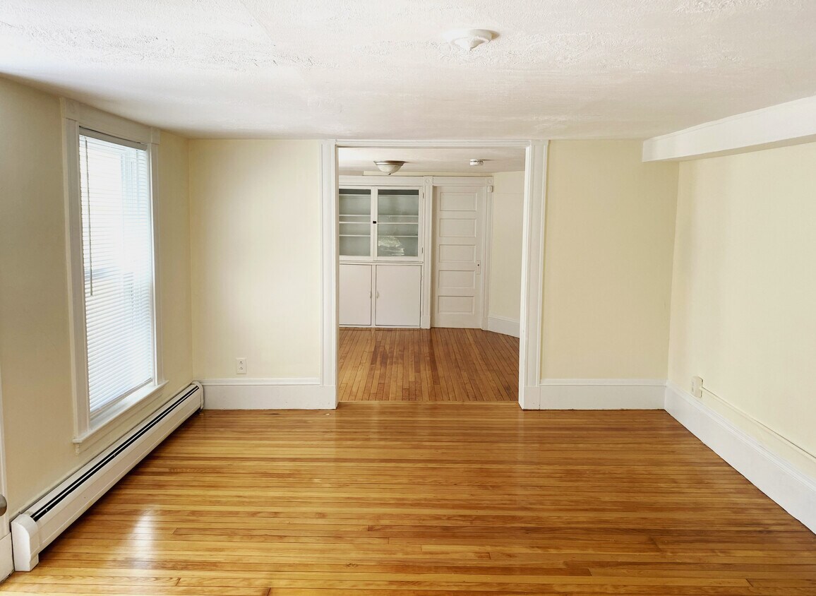 Living Room - 57 Henry Ave