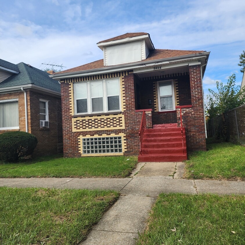 Primary Photo - 3464 Maryland St