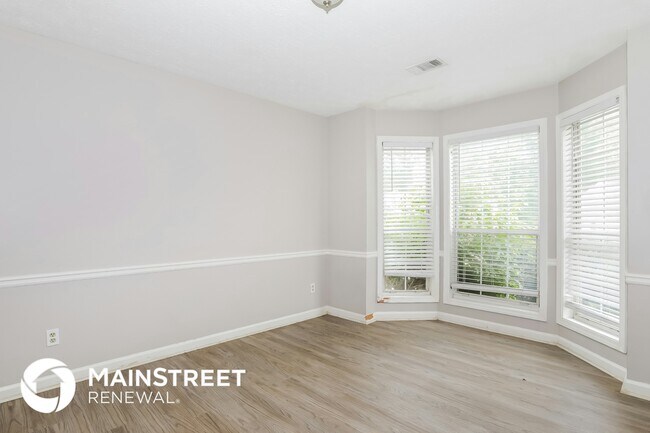Building Photo - 638 Stonemill Manor