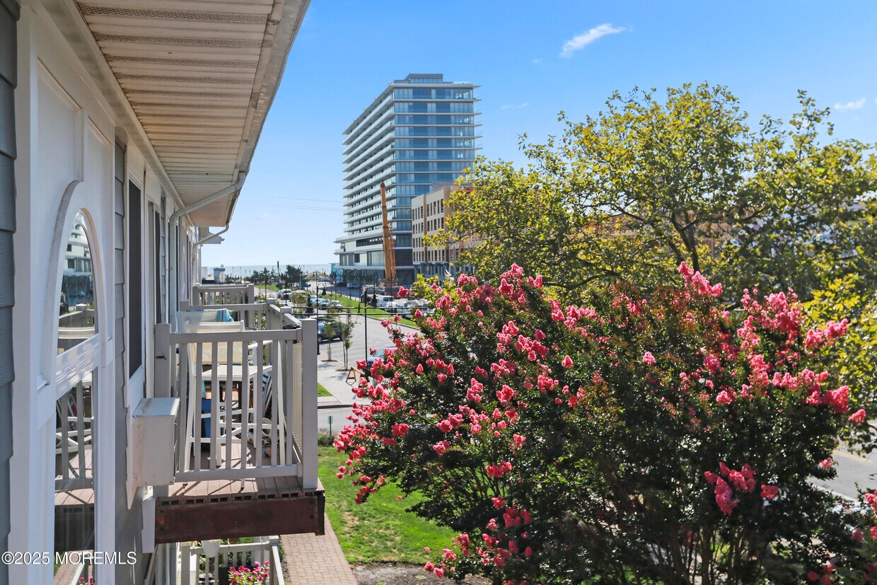 Foto principal - 305 4th Ave