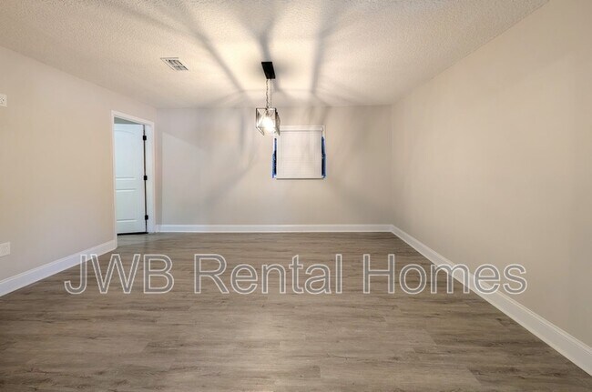 Foto del edificio - 755 McDuff Ave S