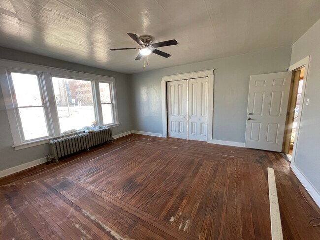 Foto del edificio - 302 S 8th St