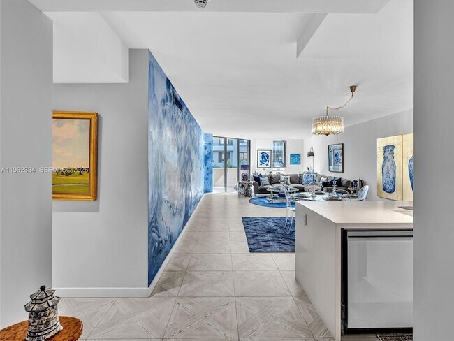 Foto del edificio - 101 Crandon Blvd