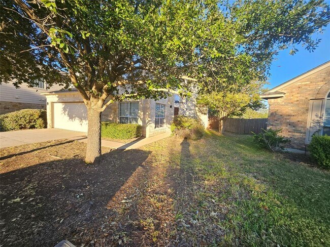 Foto del edificio - 11109 Persimmon Gap Dr