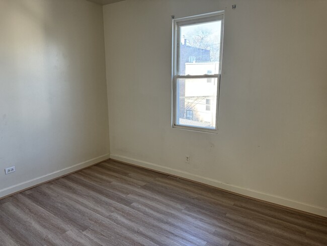 Foto del edificio - 7321 S St Lawrence Ave