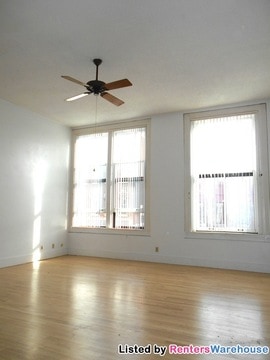 Building Photo - 210 Central Ave N