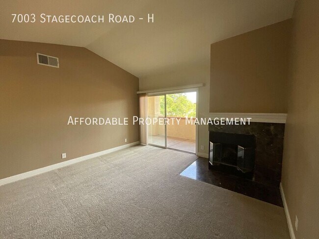 Foto del edificio - 7003 Stagecoach Rd