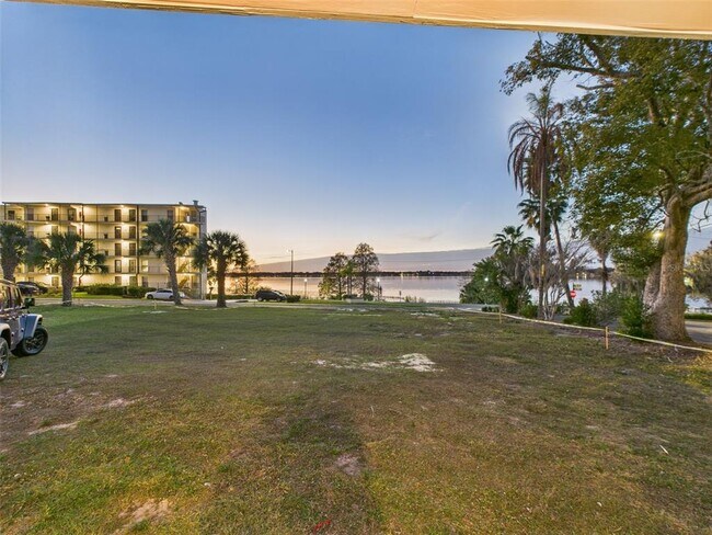 Foto del edificio - 222 7th St NW