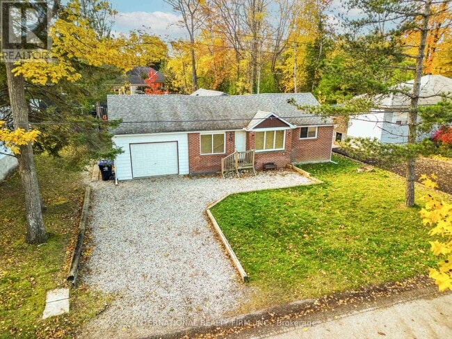 Photo du bâtiment - 98 33rd St N