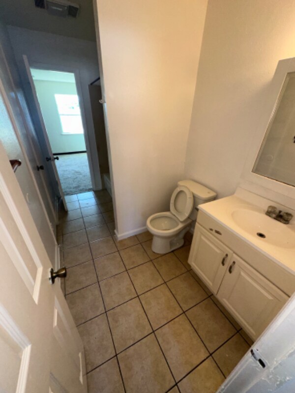 728 Hinyub Ave Unit C, Gretna, LA 70056 Room for Rent in Gretna, LA