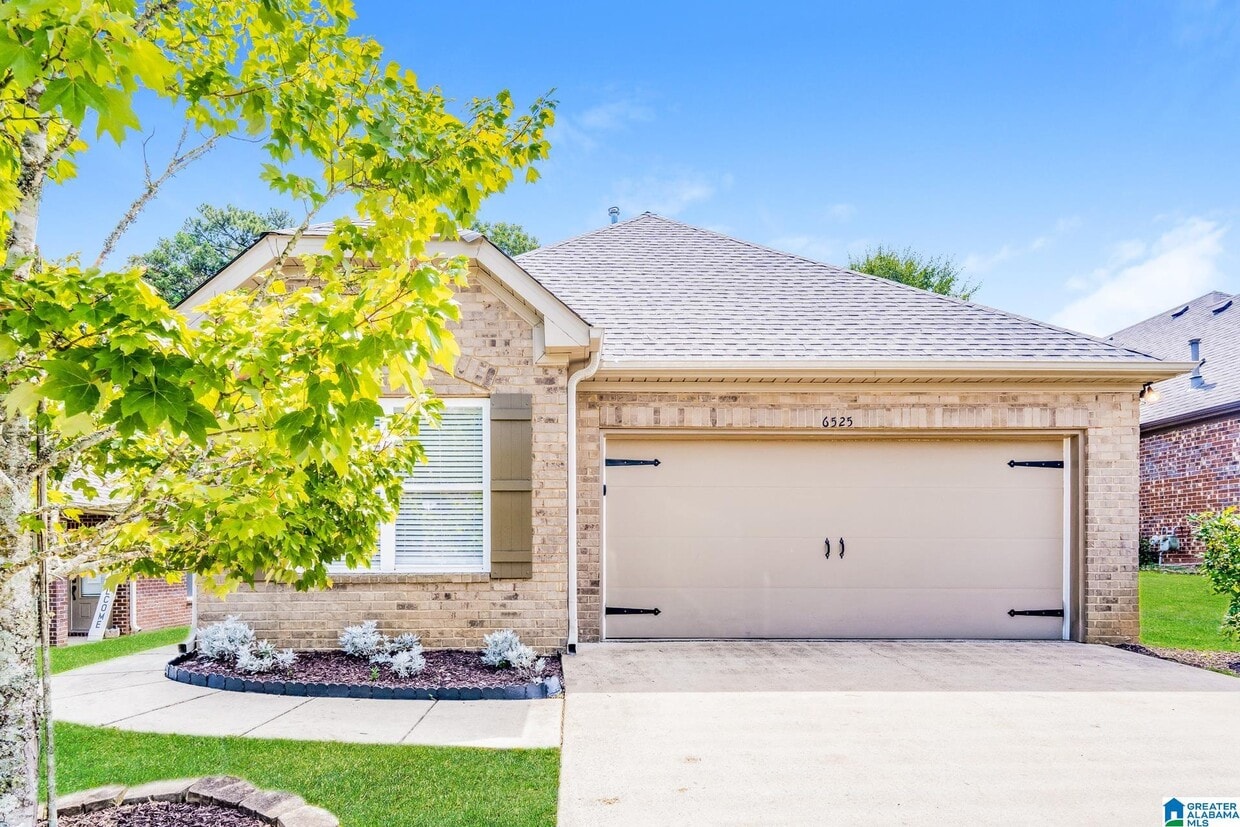 Primary Photo - 6525 Southern Trace Dr