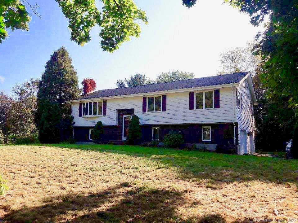 Primary Photo - 20 Harvest Ln