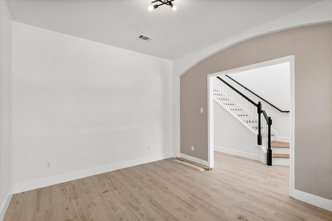 Building Photo - 3702 Tall Cedars Rd