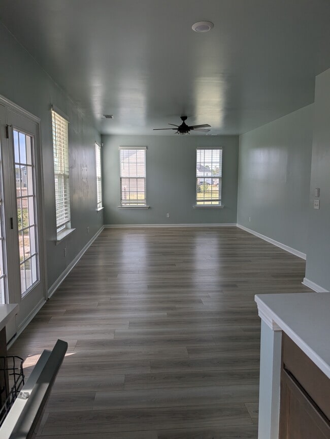 Building Photo - 95 Cattle Fence Dr