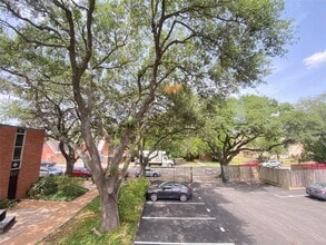 Building Photo - 1112 Lawrence St