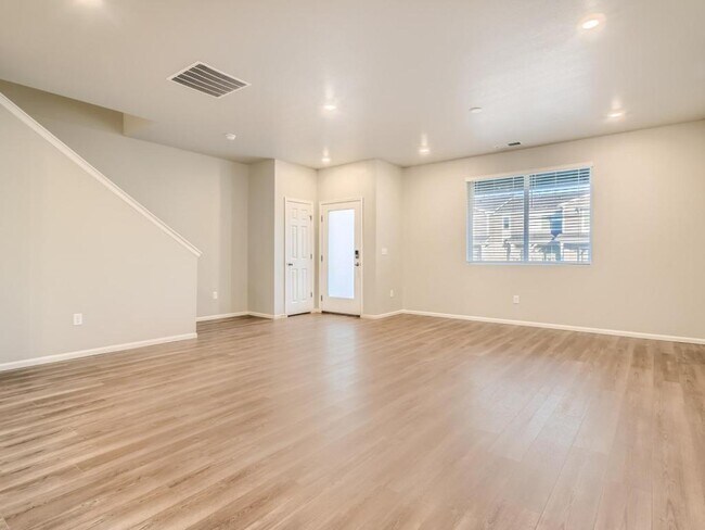 Foto del edificio - 12225 Creamery St