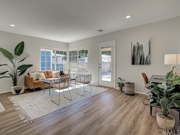 Foto del edificio - 827 Kornblum Ave.