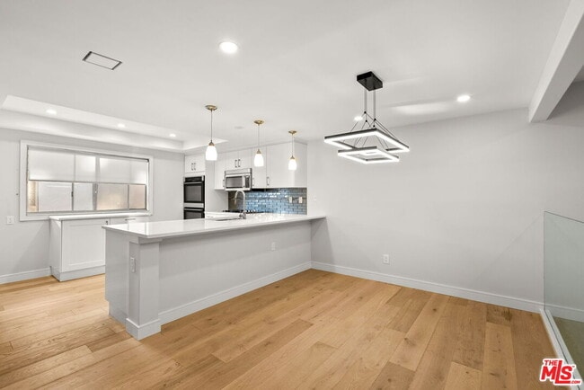 Building Photo - 4771 La Villa Marina