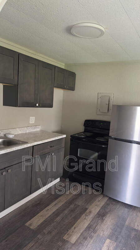 Foto del edificio - 2917 Pine Ave