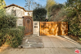 Building Photo - 1632 N Orange Grove Ave