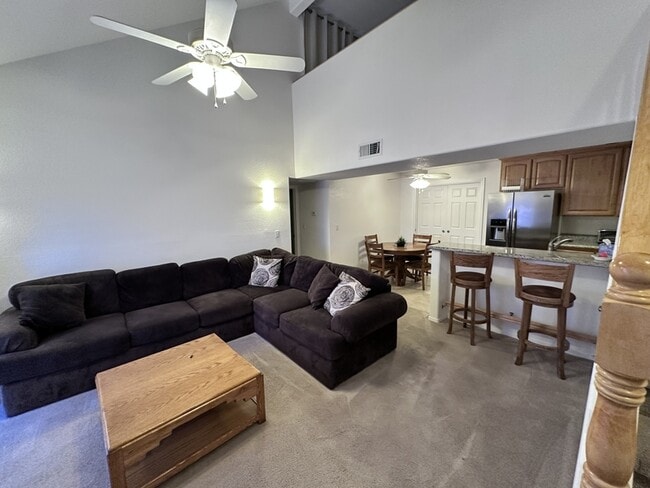 Foto del edificio - 441 Moser Ave