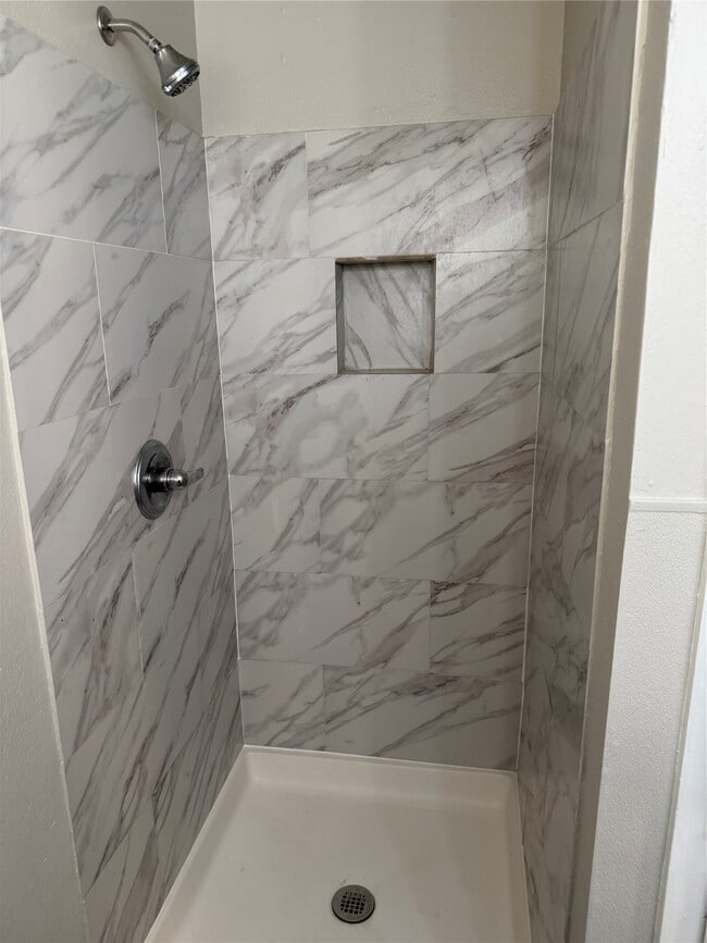 Building Photo - 7626 Rhobell St