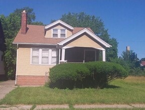 Building Photo - 14510 Greenview Rd