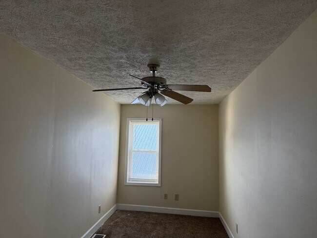 Foto del edificio - 2 Bedroom Home on the Southside