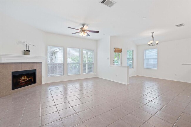 Building Photo - 909 Saba Cove