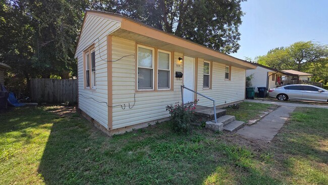 Photo - 3104 NW 46th St House