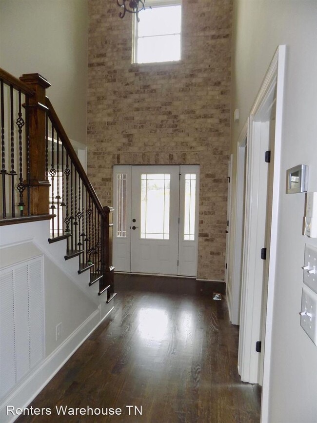 Building Photo - 4 br, 3.5 bath House - 330 Bates Road