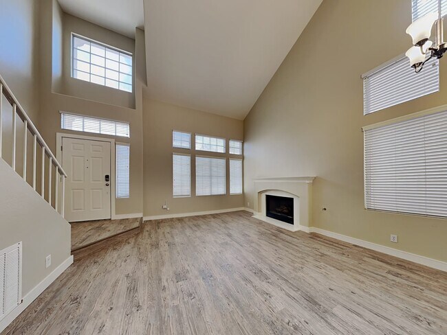 Building Photo - 2622 Heartland Ave