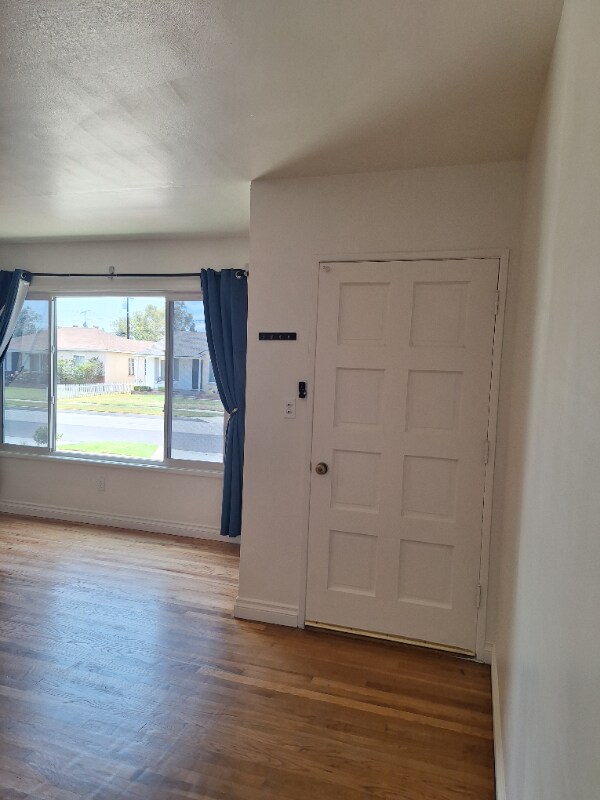 Foto del edificio - 5532 Pepperwood Ave