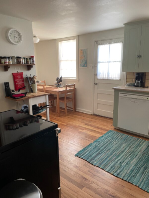 Foto del edificio - 2221 Seymour Ave