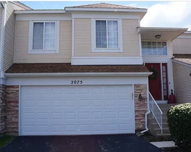 Building Photo - 2075 College Green Dr