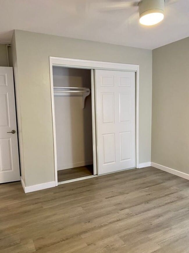 Building Photo - Charming 2 Bedroom in University Heights w...