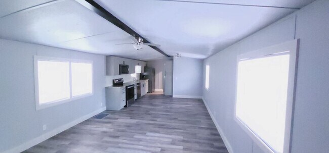 Foto del edificio - 6364 Swarthmore Dr
