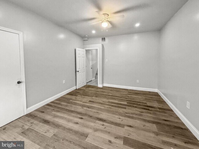 Foto del edificio - 5341 Market St